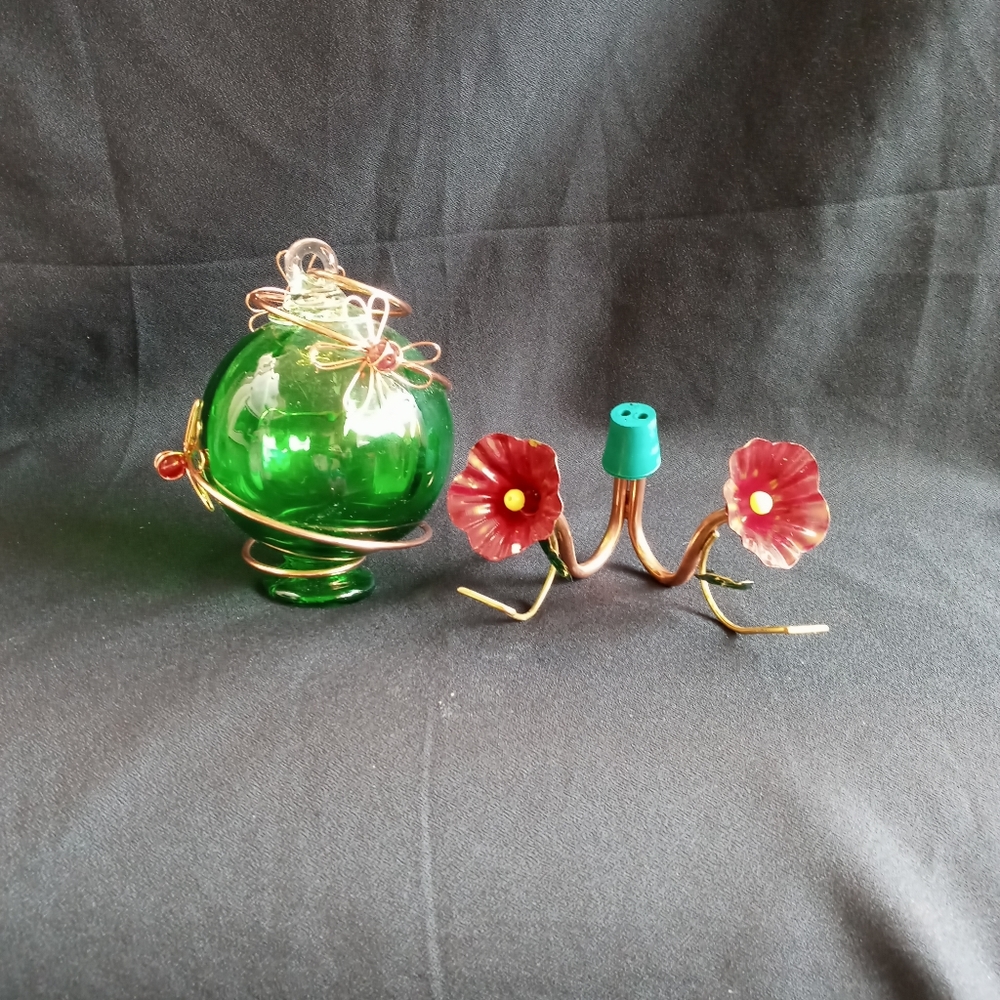 Hummingbird feeder